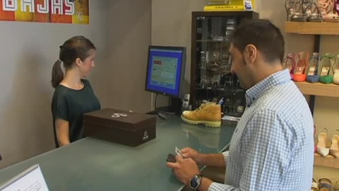 España crea 22.000 empleos en julio y el paro marca un nuevo mínimo España crea 22.000 empleos en julio y el paro marca un nuevo mínimo