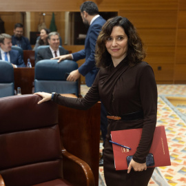La presidenta de la Comunidad de Madrid, Isabel Díaz Ayuso, durante un pleno en la Asamblea de Madrid, a 3 de abril de 2025, en Madrid (España).