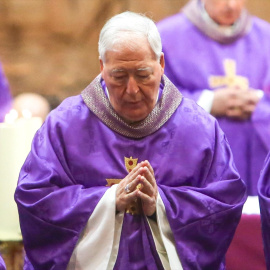 El obispo de Alcalá, Juan Antonio Reig Plà durante la ceremonia de Eucaristía en el Santuario del Sagrado Corazón del Cerro de los Ángeles en Getafe, en 2019.